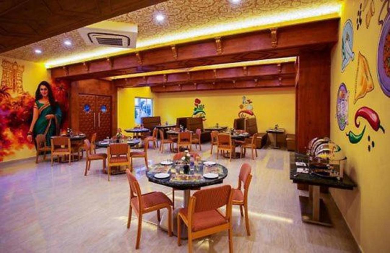 Cinemascope An Apart Hotel Chennai Exterior photo