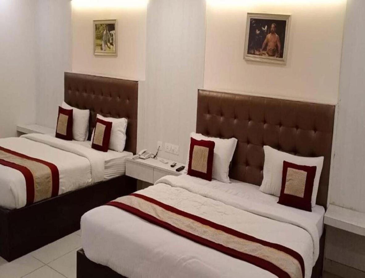 Cinemascope An Apart Hotel Chennai Exterior photo